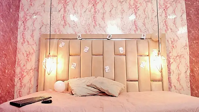 WILD FIREE  online show from 10/31/25, 08:49