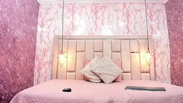 WILD FIREE  online show from 11/20/25, 07:47