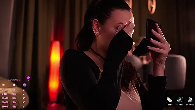 MaryHols online show from 12/03/25, 05:12