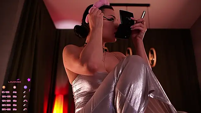 MaryHols online show from 02/20/26, 05:48