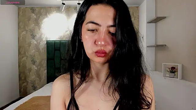 Snapshot of Saya_Amaretto1 chatting on 02/18/26, 08:27 Saya Amaretto1 online show from 02/18/26, 08:27