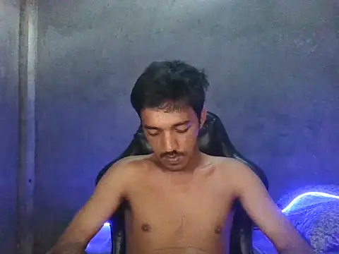 RowyCam online show from 11/04/25, 12:03