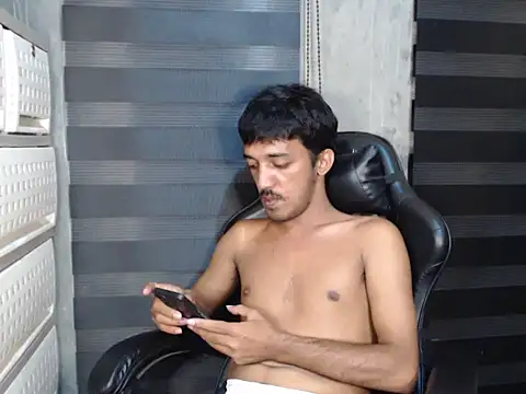 RowyCam online show from 11/05/25, 11:46