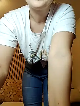 Mayaaaaaa  online show from 12/05/25, 07:40