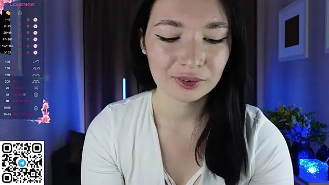 cute club online show from 09/17/25, 05:15