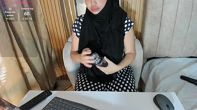 Snapshot of _ghaliaa chatting on 05/06/26, 05:50 ghaliaa online show from 05/06/26, 05:50