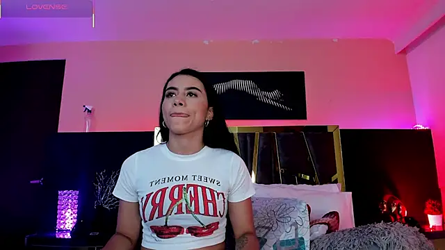 ScarletTorres online show from 11/21/25, 06:07