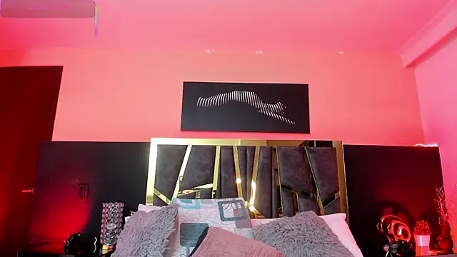 ScarletTorres online show from 11/10/25, 06:35