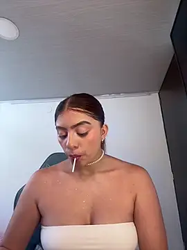 Melissa coll online show from 04/20/26, 01:24