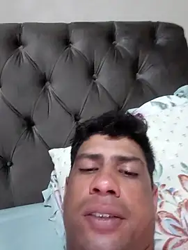 paulinhogostosinho online show from 11/04/25, 10:35