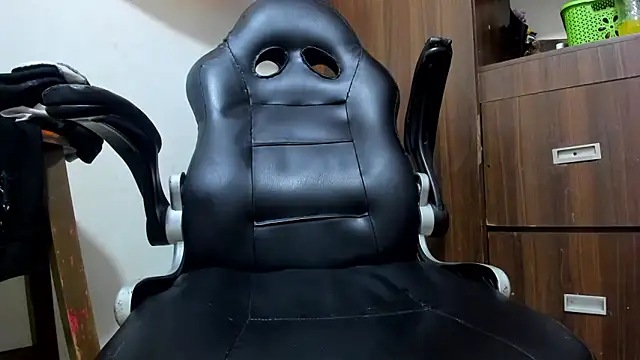 miss bigcockts online show from 03/12/26, 10:08