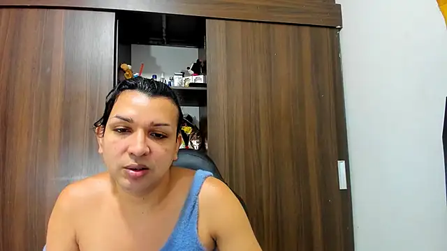 Snapshot of miss_bigcockts chatting on 10/03/25, 06:59 miss bigcockts online show from 10/03/25, 06:59