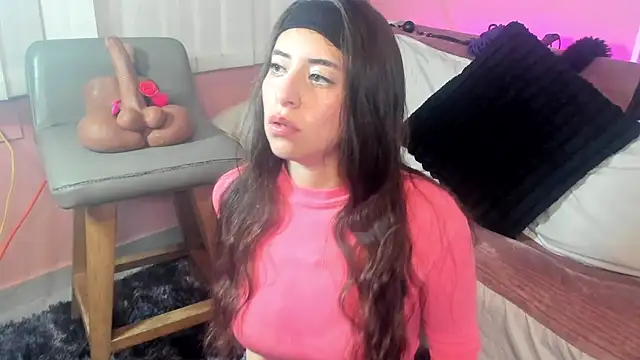 Keyla ruiz  online show from 06/04/26, 07:40