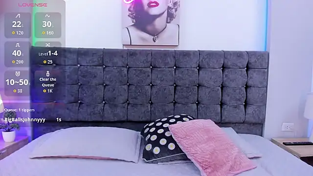 isabella horney  online show from 10/05/25, 07:59