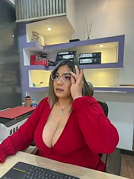 isabella horney  online show from 05/24/26, 12:05