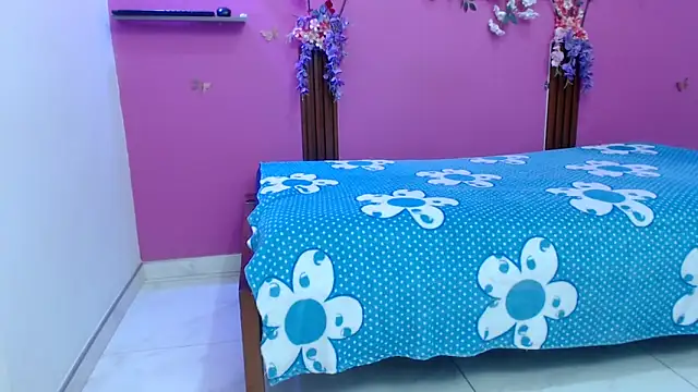 skinnybarbie022 online show from 04/10/26, 12:06