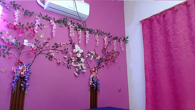 skinnybarbie022 online show from 02/25/26, 02:01