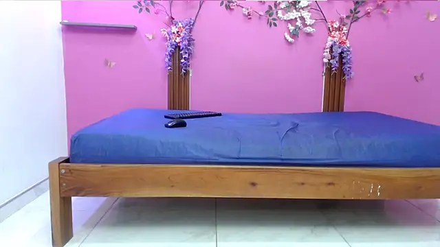 skinnybarbie022 online show from 03/10/26, 12:25