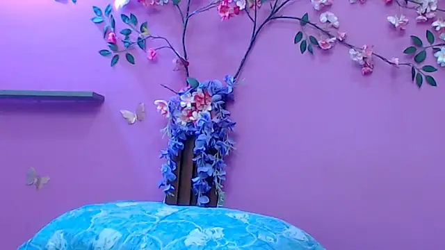 skinnybarbie022 online show from 03/16/26, 12:18