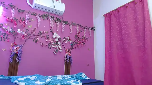 skinnybarbie022 online show from 02/14/26, 12:55