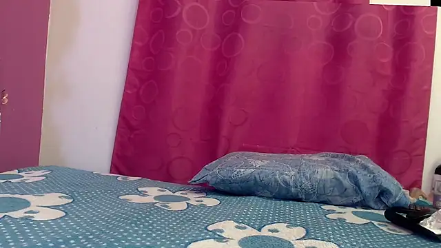 skinnybarbie022 online show from 10/12/25, 12:56