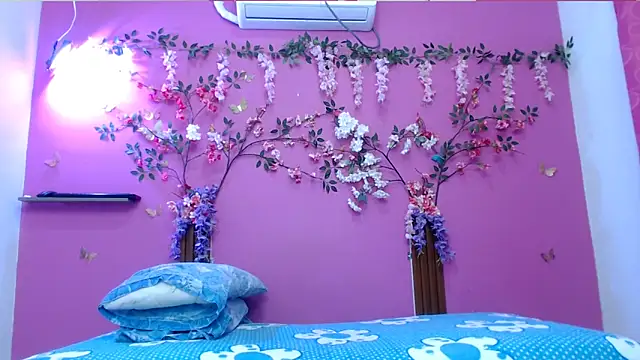 skinnybarbie022 online show from 02/28/26, 03:50