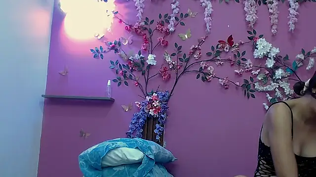 skinnybarbie022 online show from 11/06/25, 01:42