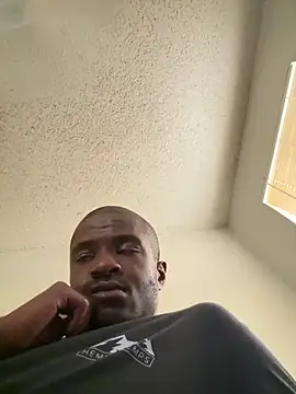 Snapshot of TazHardaway3435 chatting on 10/14/25, 08:53 TazHardaway3435 online show from 10/14/25, 08:53