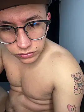 Kurtxxx22 online show from 12/15/25, 02:50