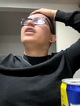 Kurtxxx22 online show from 10/30/25, 04:55