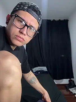 Kurtxxx22 online show from 11/09/25, 01:09