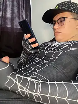 Kurtxxx22 online show from 12/16/25, 08:13