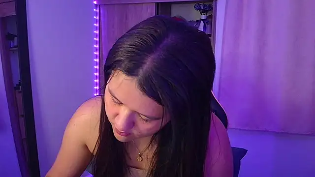 Oliviawatson1 online show from 05/07/26, 11:57