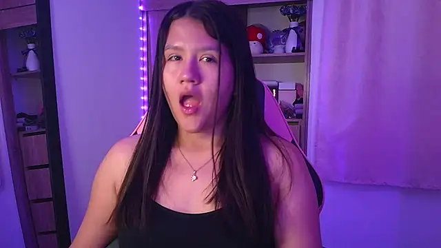 Oliviawatson1 online show from 05/01/26, 11:59
