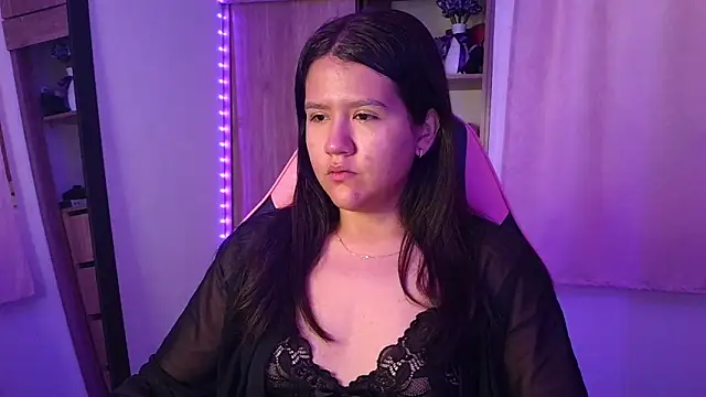 Oliviawatson1 online show from 05/17/26, 12:38