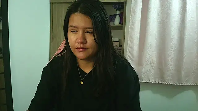 Oliviawatson1 online show from 02/25/26, 12:16