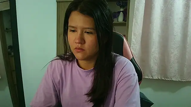 Oliviawatson1 online show from 04/14/26, 12:10