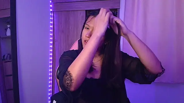 Oliviawatson1 online show from 02/14/26, 12:16