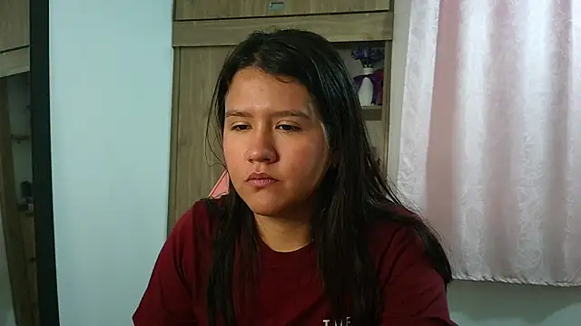 Oliviawatson1 online show from 04/01/26, 01:41