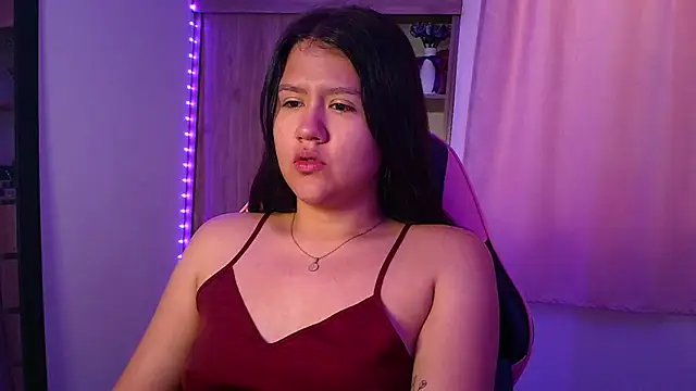 Oliviawatson1 online show from 04/02/26, 12:34