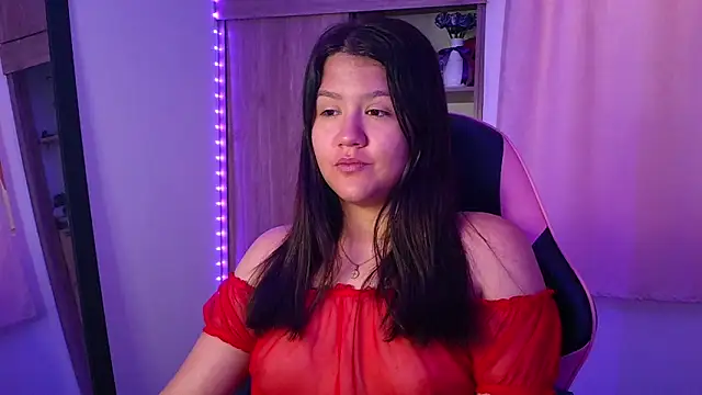 Oliviawatson1 online show from 04/10/26, 12:23