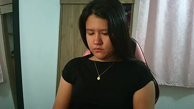 Oliviawatson1 online show from 03/24/26, 12:16