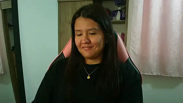 Oliviawatson1 online show from 05/11/26, 02:45