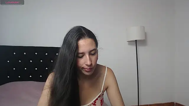 Snapshot of lilacream chatting on 10/05/25, 03:25 lilacream online show from 10/05/25, 03:25