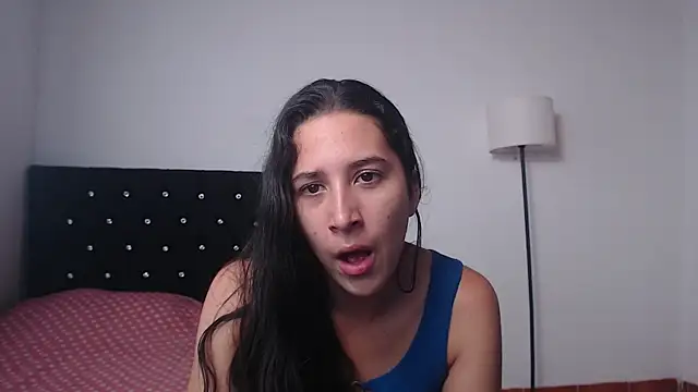 Snapshot of lilacream chatting on 09/19/25, 02:43 lilacream online show from 09/19/25, 02:43