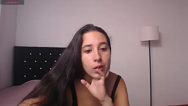 Snapshot of lilacream chatting on 10/06/25, 03:13 lilacream online show from 10/06/25, 03:13