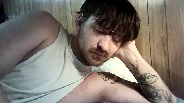 Snapshot of WyattL96 chatting on 07/22/26, 06:10 WyattL96 online show from 07/22/26, 06:10