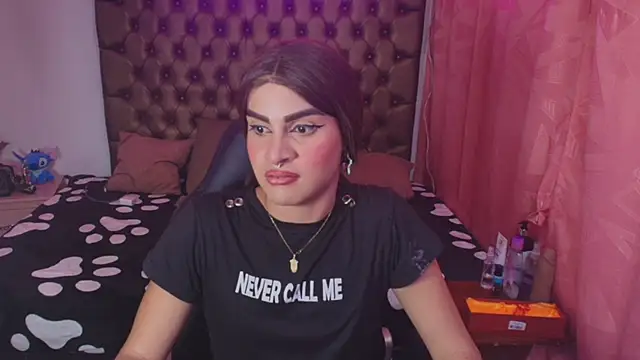 lailahdark online show from 11/20/25, 05:30