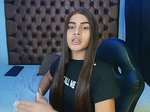 lailahdark online show from 11/29/25, 04:23