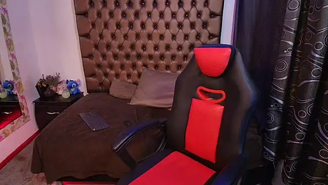 lailahdark online show from 02/20/26, 06:26